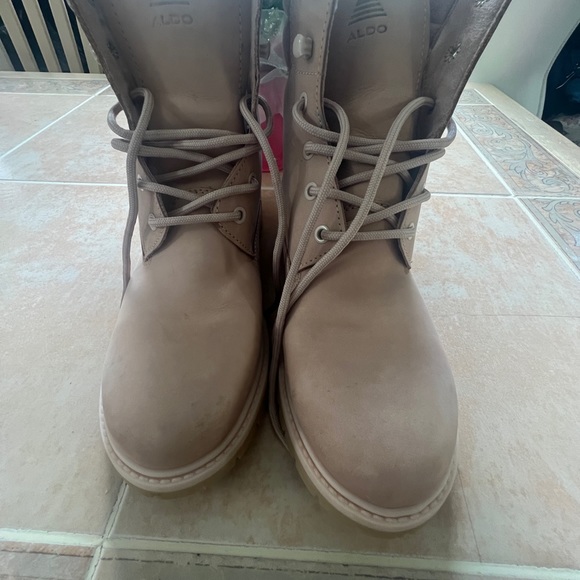 Aldo Shoes - Aldo boots size 9 pink few signs of wear, see the photos for more reference.